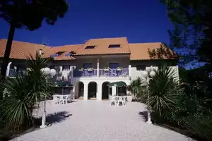 entrée facade les vagues